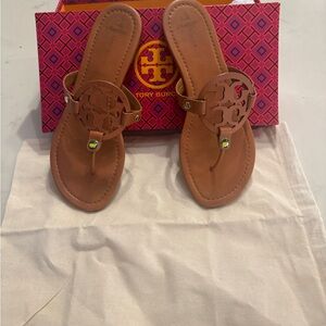 *RARE* Masters Berckman’s Place Tory Burch TS Miller Leather Thong Sandals